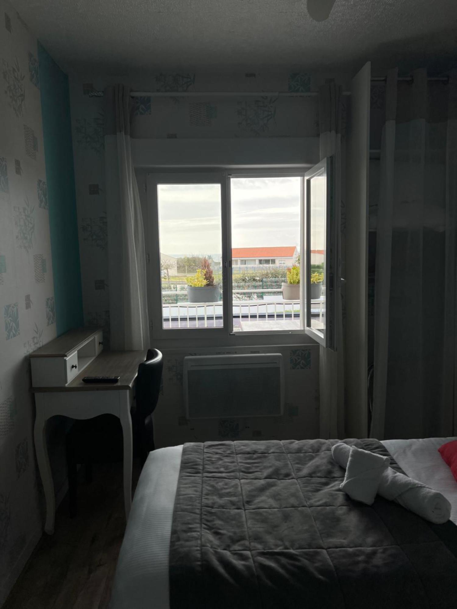 Hotel Au Petit Bonheur La Tranche-sur-Mer Zewnętrze zdjęcie