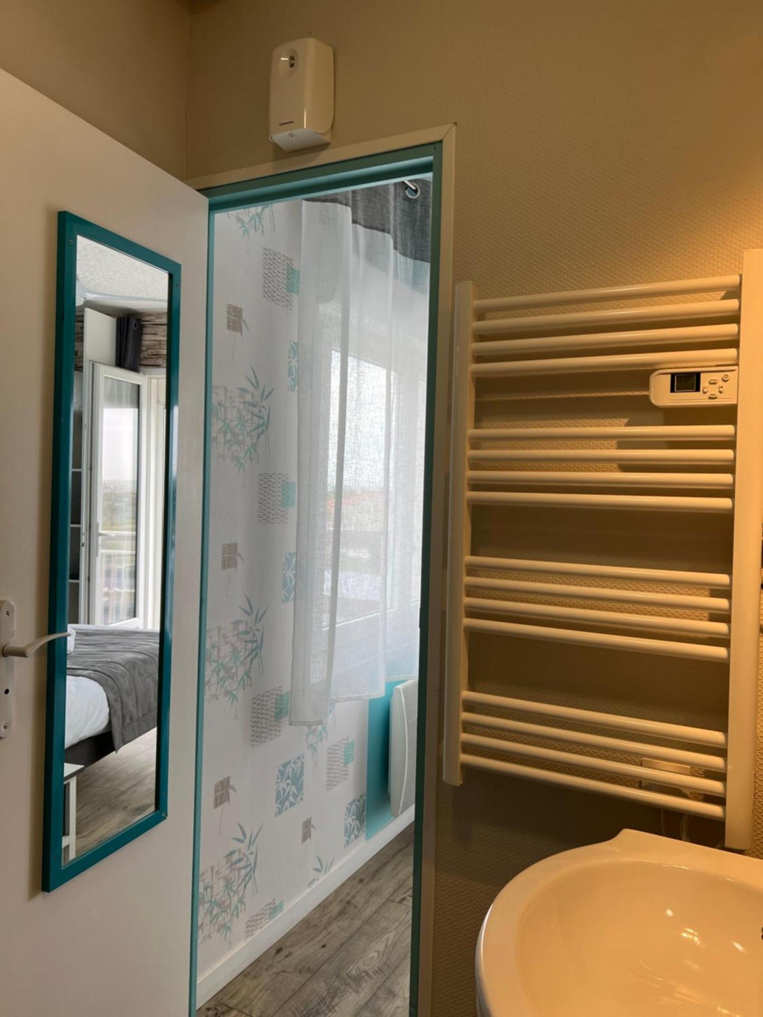 Hotel Au Petit Bonheur La Tranche-sur-Mer Zewnętrze zdjęcie