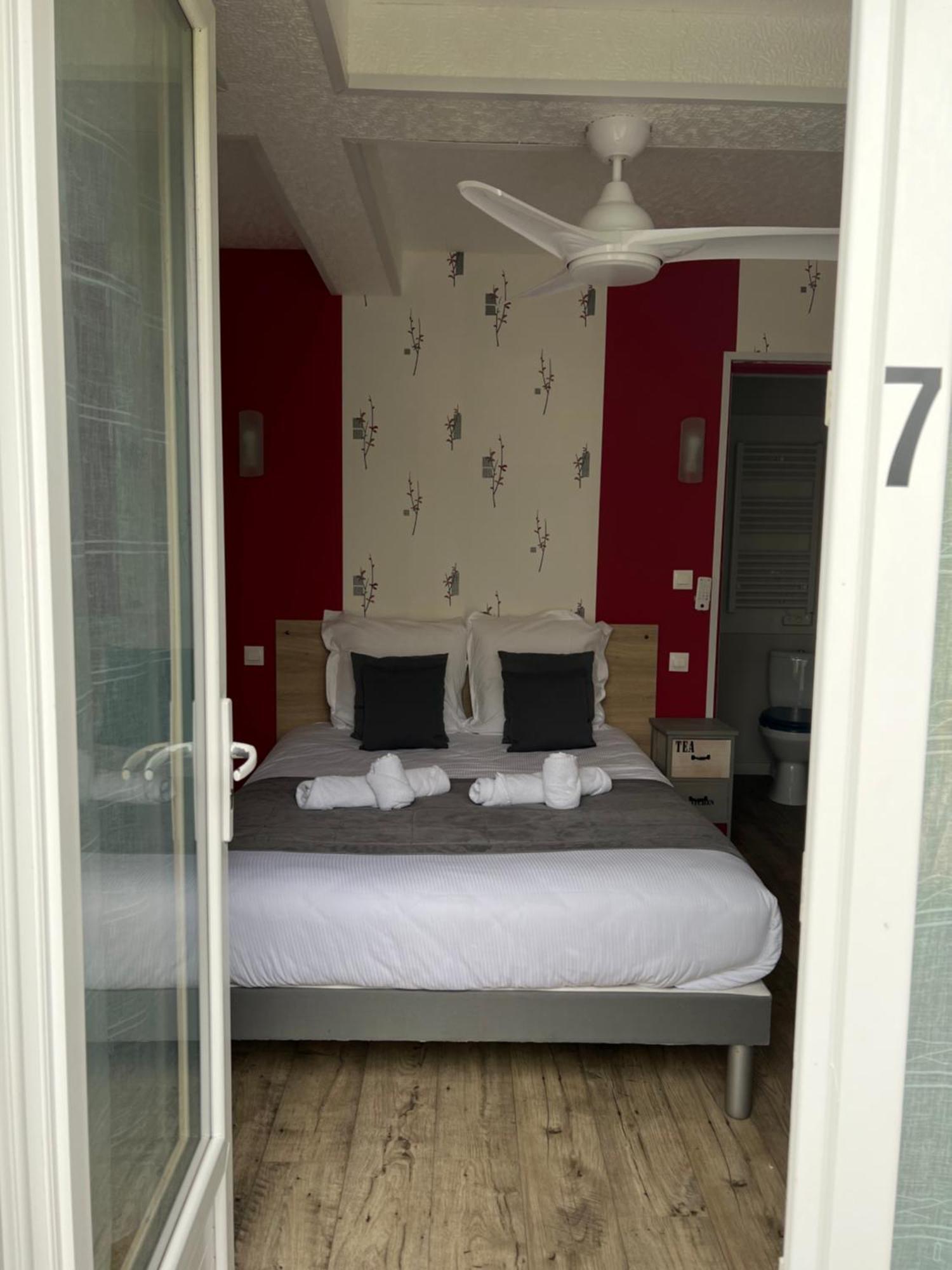 Hotel Au Petit Bonheur La Tranche-sur-Mer Zewnętrze zdjęcie