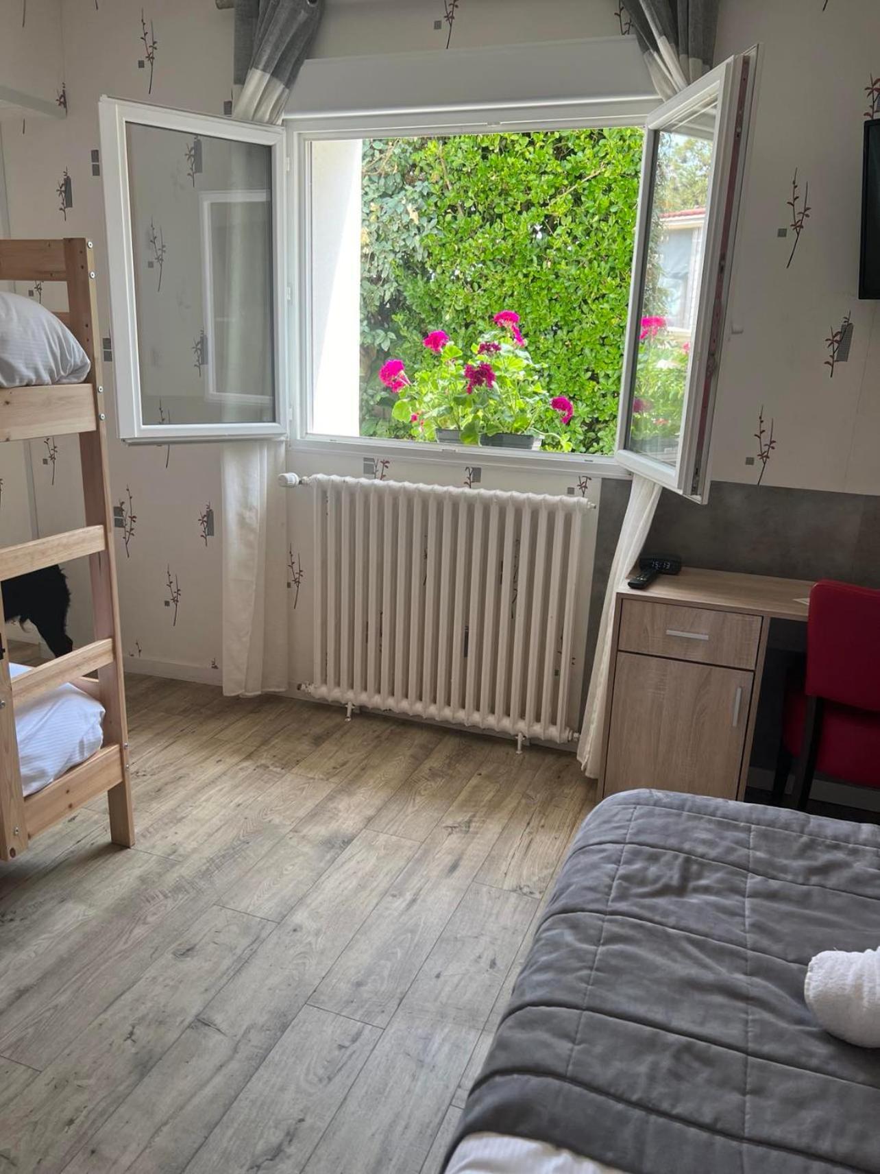 Hotel Au Petit Bonheur La Tranche-sur-Mer Zewnętrze zdjęcie