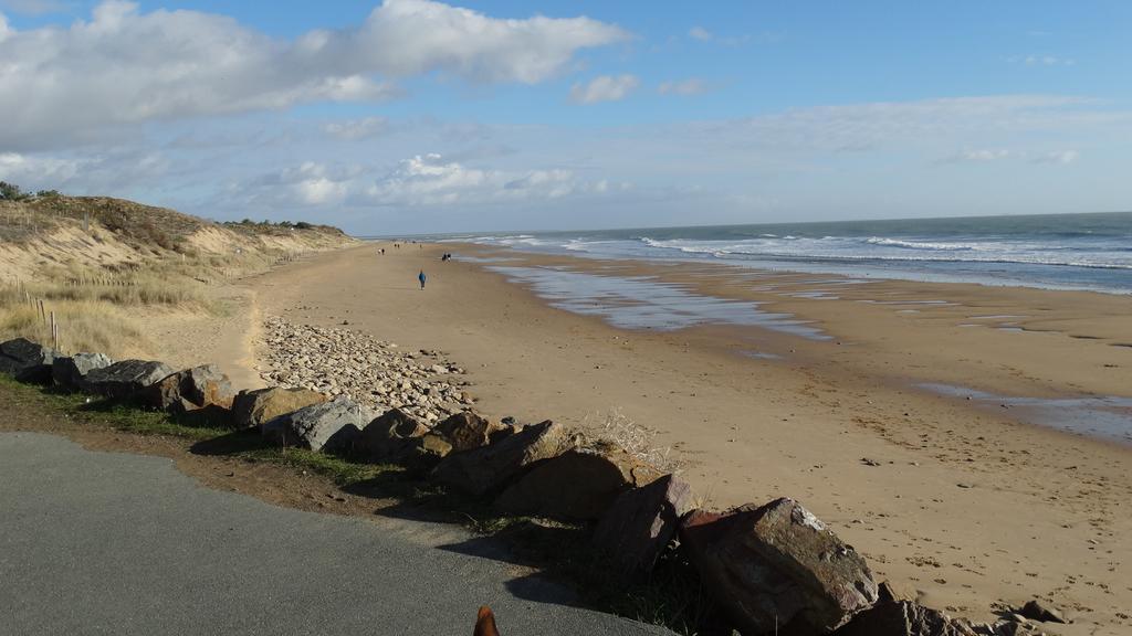 Hotel Au Petit Bonheur La Tranche-sur-Mer Zewnętrze zdjęcie